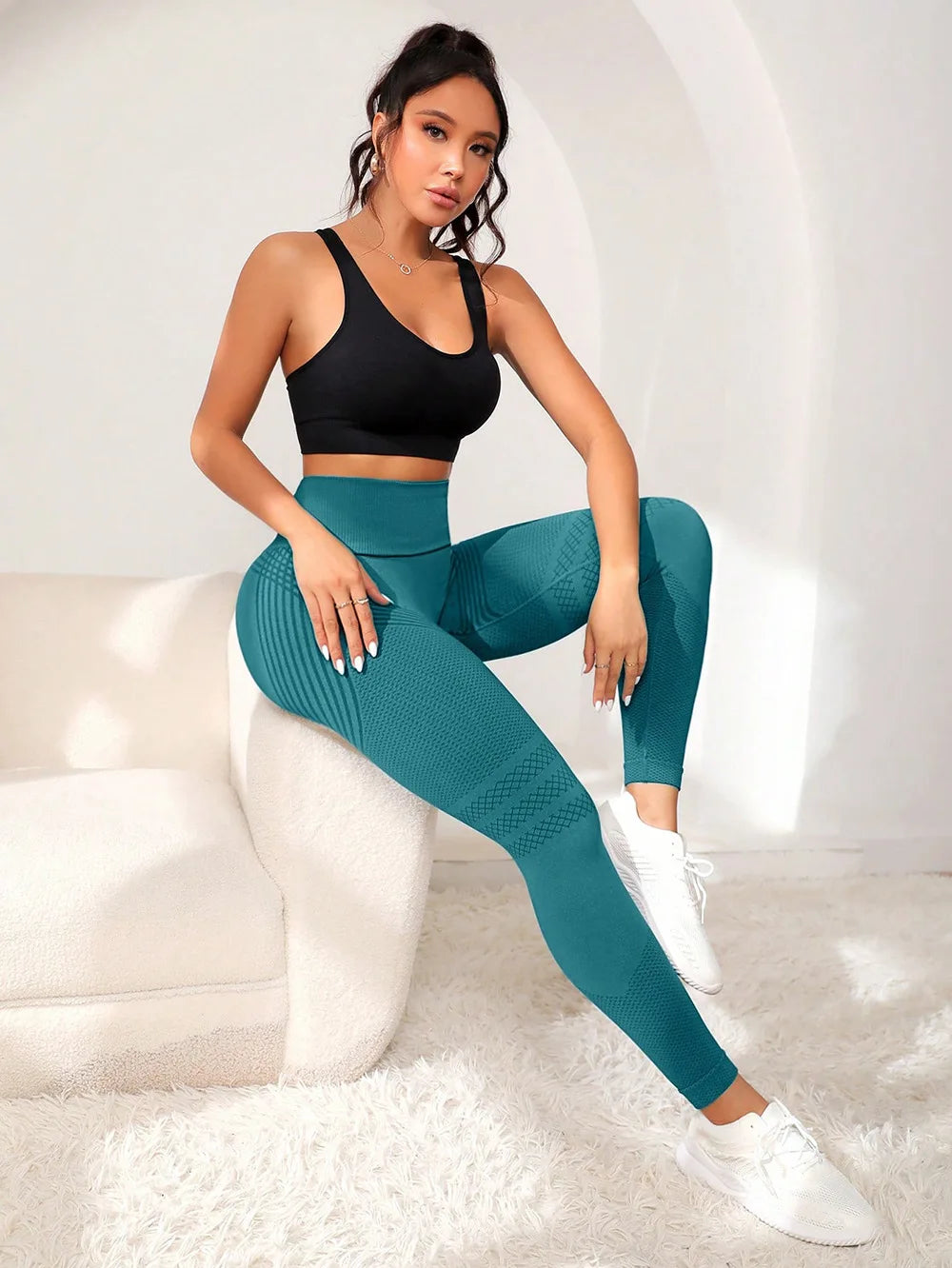 SculptFit High-Waisted Scrunch Leggings