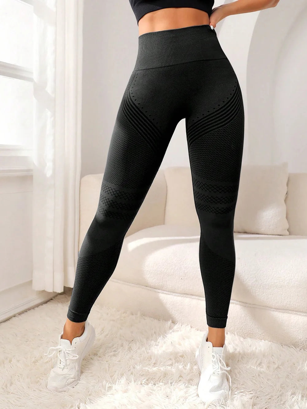 SculptFit High-Waisted Scrunch Leggings